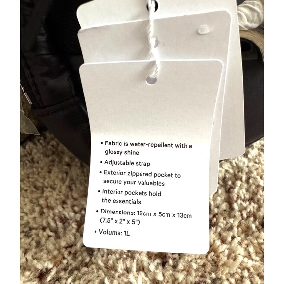 Lululemon Quilted Belt Bag 1L Black Shiny Nylon Crossbody – New With Tags - Picture 7 of 9